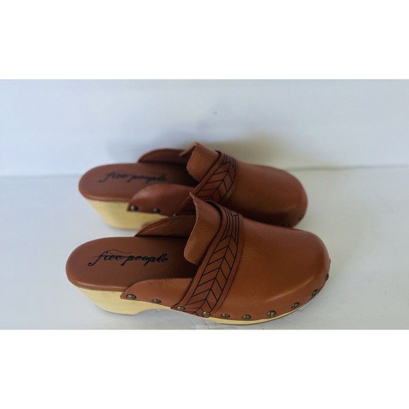 Free People Chloe Clogs Brown Leather Wood Base Pattern Band Studs 37.5/6.5- 7 - Picture 5 of 14